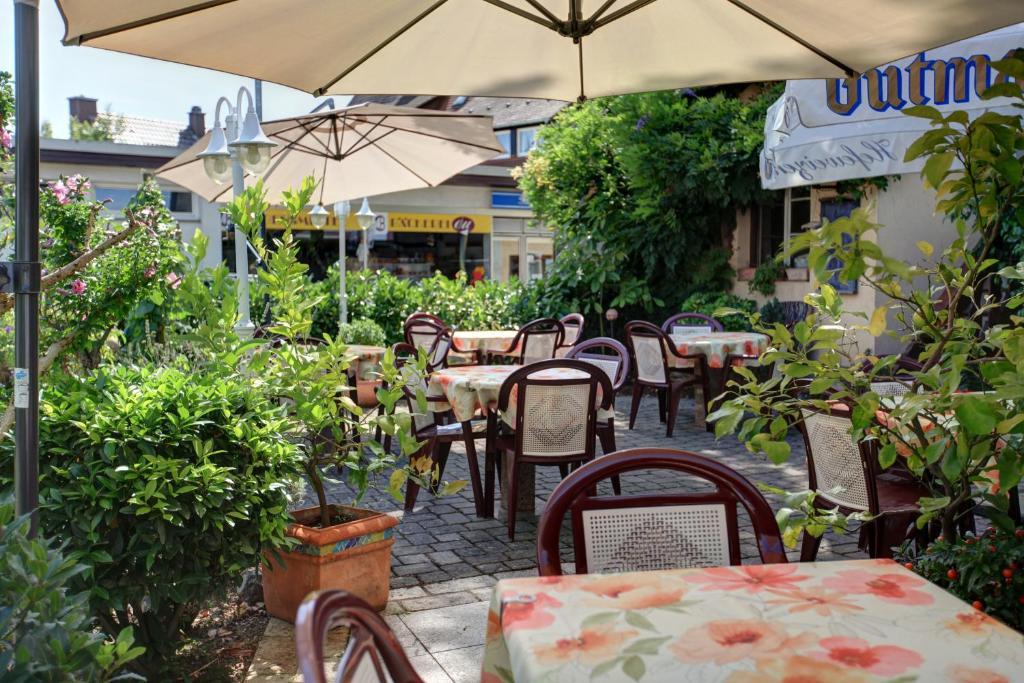 Gasthaus Zum Hirschen Oberrimsingen Luaran gambar